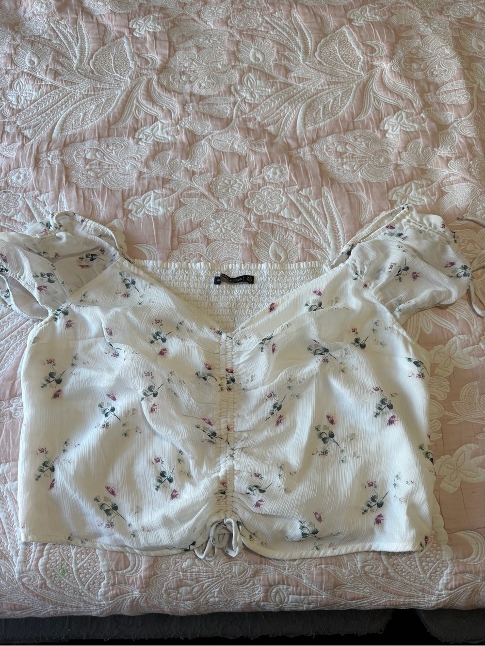 Abercrombie & Fitch White Floral Ruched Tie-Front Crop Top